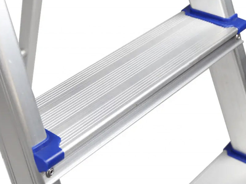 Escalera tipo tijera de 3 peldaños