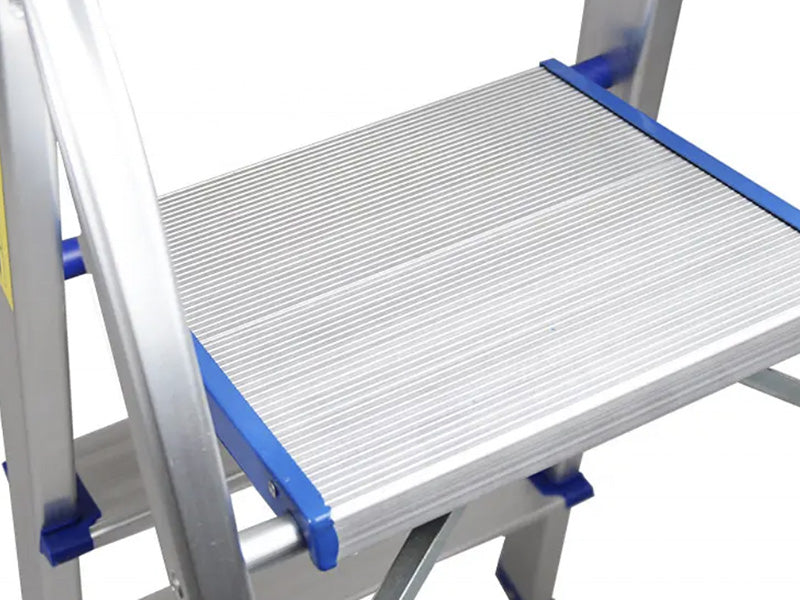 Escalera tipo tijera de 3 peldaños