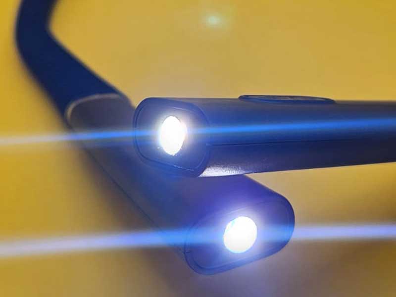 Luz de cuello para lectura